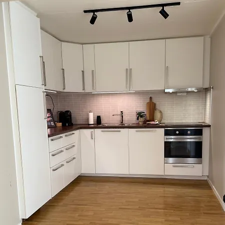 Stor Naer Flyplass, Buss Og Apartamento *