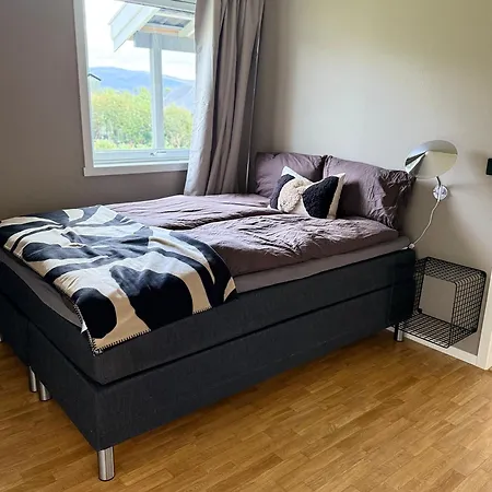 Stor Naer Flyplass, Buss Og Apartamento Tromsø