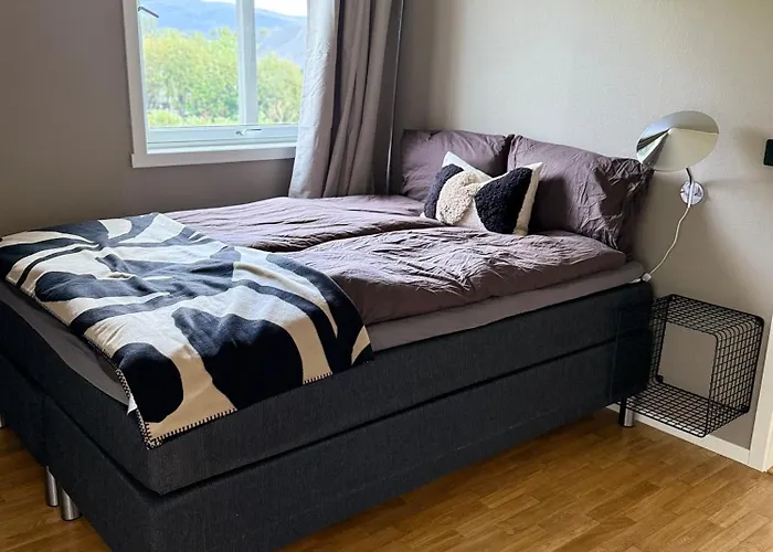 Stor Naer Flyplass, Buss Og Appartement Tromsø